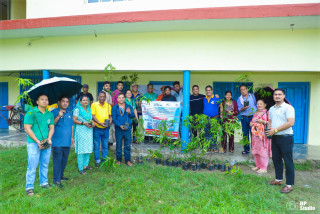 रोटरी लुम्बिनी सिद्धार्थनगरद्वारा वृक्षरोपण