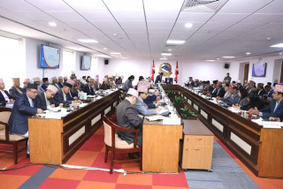 प्रधानमन्त्री ओलीले विभिन्न मन्त्रालयबाट भइरहेका कामबारे लिए जानकारी