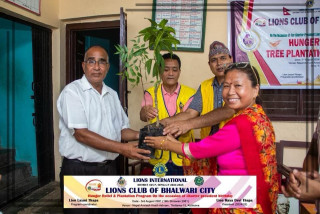 लायन्स भलवारी सिटीद्वारा वृक्षरोपण तथा भोजन खुवाउने कार्यक्रम