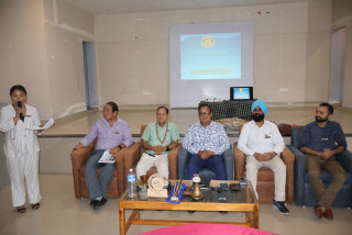 रोटरी लुम्बिनी सिद्धार्थनगरको बैठकमा सदस्यहरुलाई अभिमुखीकरण