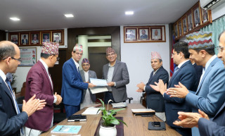 अर्थमन्त्री पौडेल र सचिवहरुबीच कार्यसम्पादन सम्झौता