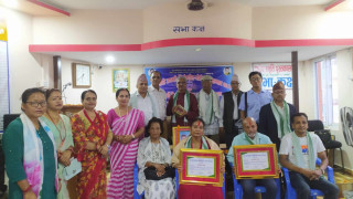 सिर्जनशील–मोती सम्मान गीतकार भट्टराई र कवि शर्मालाई