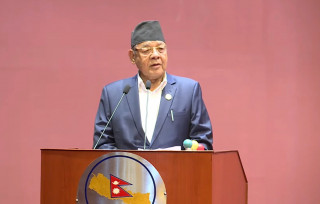 प्रधानमन्त्री भइसक्नुभएका नेतालाई उहाँहरुको वौद्धिकतामा समाजवादको रुपरेखा छैन भनेर कसरी भन्नु :  वामदेव गौतम