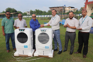 एनएमबी बैंकद्वारा रुपन्देही क्रिकेट संघलाई कुलर हस्तान्तरण