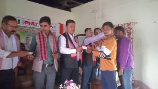 मर्चवारमा विभिन्न पार्टी परित्याग गरी ४० जना बढी जनमतमा प्रवेश