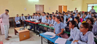 रोट्रयाक्ट क्लबहरुद्वारा शेयर मार्केट तालिम