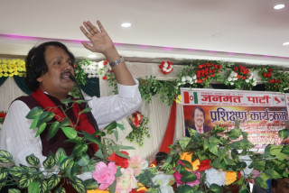 डा. सिके राउत भन्छन्-प्रदेशलाई पूर्ण अधिकार दिनुपर्छ