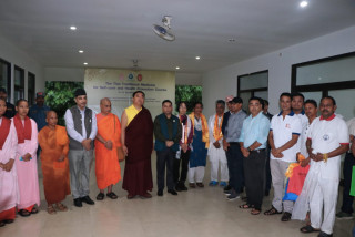 पर्यटकलाई स्वागत गरी लुम्बिनीमा मनाइयो पर्यटन दिवस