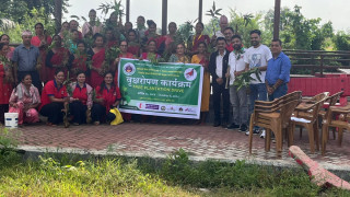 शुद्धोधनमा वृक्षरोपण तथा विरुवा वितरण