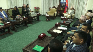 सभामुख घिमिरेद्वारा समितिका सभापति र दलका प्रमुख सचेतकहरुसंग छलफल