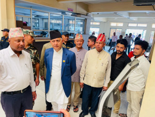 मुख्यमन्त्री आचार्यद्वारा खजुरा क्यान्सर अस्पतालको अवलोकन, सहयोग गर्ने प्रतिवद्धता