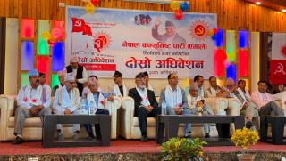 विपक्षीले चाहँदैमा सरकार ढल्दैन : छविलाल विश्वकर्मा