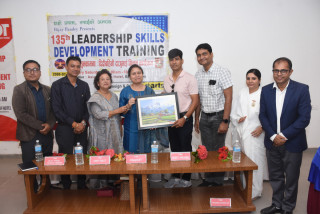 सरुवा भएका रुपन्देहीका सिडिओलाई एलएसडीटीले दियो शुभकामना