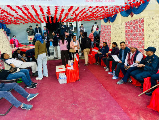 गरिमा विकास बैंकको १८ औं वार्षिकोत्सवको अवसरमा बुटवलमा रक्तदान