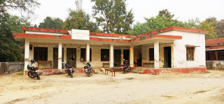 कार्यालय प्रमुख नहुँदा सेवाग्राहीलाई सास्ती