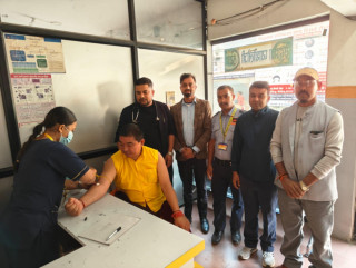 अस्पताललाई व्यापार भन्दा पवित्र कर्मको रूपमा लिनुपर्छ : उपाध्यक्ष डा. लामा