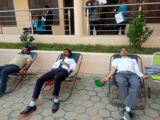 लुम्बिनी बौद्ध विश्वविद्यालयको २० औं वार्षिकोत्सवको अवसरमा रक्तदान