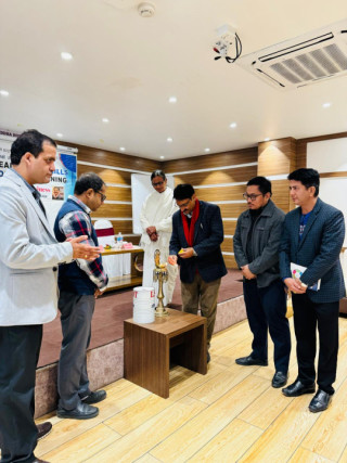 डा.शान्त शर्मा भन्छन्–कुनै काम सानो–ठूलो हुँदैन