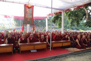 विश्व शान्तिको कामना गर्दै लुम्बिनीमा ३३ औं शाक्यमोन्लम पूजा सुरु