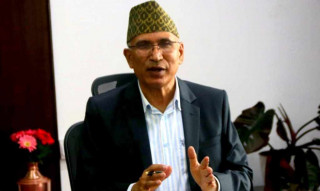 बैंकमा थुप्रिएको तरलतालाई लगानीमा रुपान्तरण गर्छौंः अर्थमन्त्री पौडेल