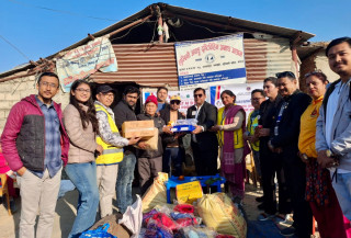 लायन्स क्षितिज र बेलबास सृजनशीलद्वारा आश्रममा विभिन्न सामग्री वितरण