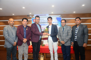 अग्रजको अनुभवले जीवनमा ठूलो प्रेरणा दिन्छ : रोहित अग्रवाल