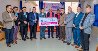 लायन्स सिद्धार्थनगर सेन्टिनियलद्वारा डायलासिस गर्ने बिरामीहरूलाई पोषण सामग्री वितरण