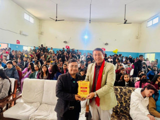 नेविसंघद्वारा नवआगन्तुक विद्यार्थीहरुलाई स्वागत