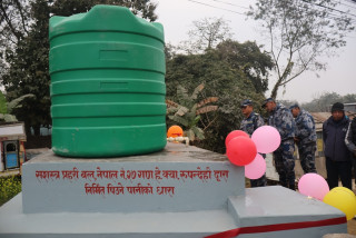 सशस्त्र प्रहरीले निर्माण गर्‍यो पिउने पानीको धारा र शहीद स्मारक