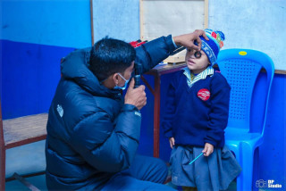 रोटरी सेन्ट्रल लुम्बिनीद्वारा बेलहिया माविमा निःशुल्क आँखा परीक्षण शिविर