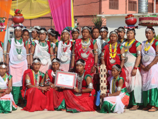 उत्सवमय प्रदेश स्थापना दिवस (फोटो फिचर)