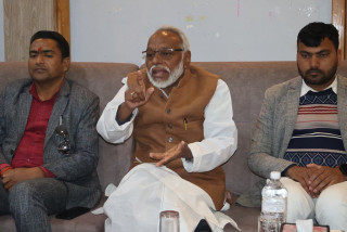 आफ्नो कुकर्म ढाकछोप गर्न काँग्रेस-एमाले मिलेका छन् : राजेन्द्र महतो