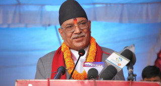 दुई तिहाइको अहंकारले धक्का खाएको छ: प्रचण्ड