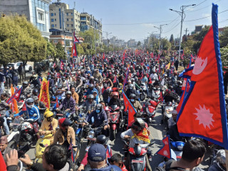 राप्रपाले काठमाण्डौंमा निकाल्यो बिशाल र्याली