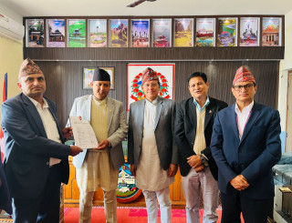 निकुञ्ज र नदी समस्या समाधान लागि पहल गर्ने मुख्यमन्त्री आचार्यको प्रतिवद्धता