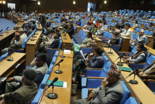 पूर्वविशिष्ट पदाधिकारीहरूलाई आजीवन सुविधा दिने सरकारी तयारीप्रति काँग्रेसको असन्तुष्टि