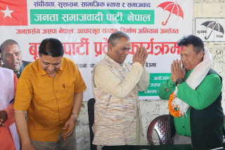 जनमतका केन्द्रीय सदस्य कैलाश गुरुङ जसपा नेपालमा प्रवेश