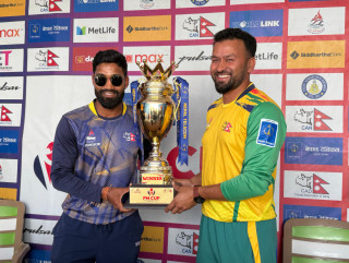 प्रधानमन्त्री कपको उपाधिका लागि पुलिस र आर्मी भिड्ने