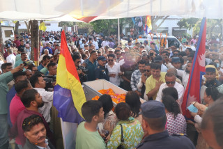 सांसद् बोहराको पार्थिव शरीर भैरहवामा, श्रद्धाञ्जली दिइदै