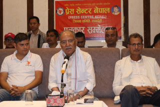 चैत १५ गते नै राजावादीको बेलुनको हावा खुस्कियो : प्रचण्ड