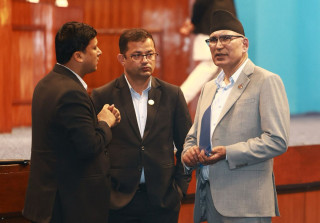 पूर्वाधार परियोजनामा लगानी सुनिश्चित गर्न वैकल्पिक विकास वित्त : अर्थमन्त्री पौडेल