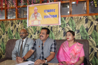 राप्रपा रुपन्देहीका उपाध्यक्ष गुप्तासहित तीनजनाद्वारा पार्टी परित्याग