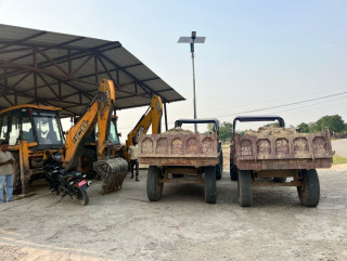 अवैध माटो उत्खनन् गर्ने जेसीबी र ट्याक्टर नियन्त्रणमा