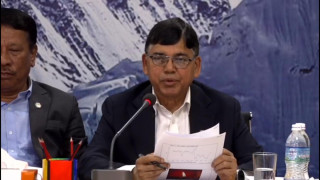 यातायात व्यवसायीलाई भौतिकमन्त्रीको चेतावनीः सवारी नचलाउनु गलत हो, जिम्मेवार भएर अघि बढ्नुस्