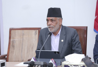 कृषिमन्त्री अधिकारीको वर्ष दिन : रासायनिक मल खरिद तथा वितरणलाई सहज बनाउन पहल