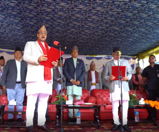 बागमतीको नवनियुक्त मुख्यमन्त्री बानियाँले गरे शपथग्रहण