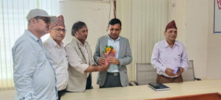 नागरिक सरोकार मञ्च रुपन्देहीद्वारा प्रजिअ पाण्डेसँग छलफल