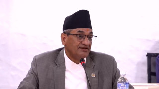 रवि लामिछानेबारे गृहमन्त्री : कैदीबन्दीहरुले पाउने सुविधाबाट वञ्चित गरिएको छैन