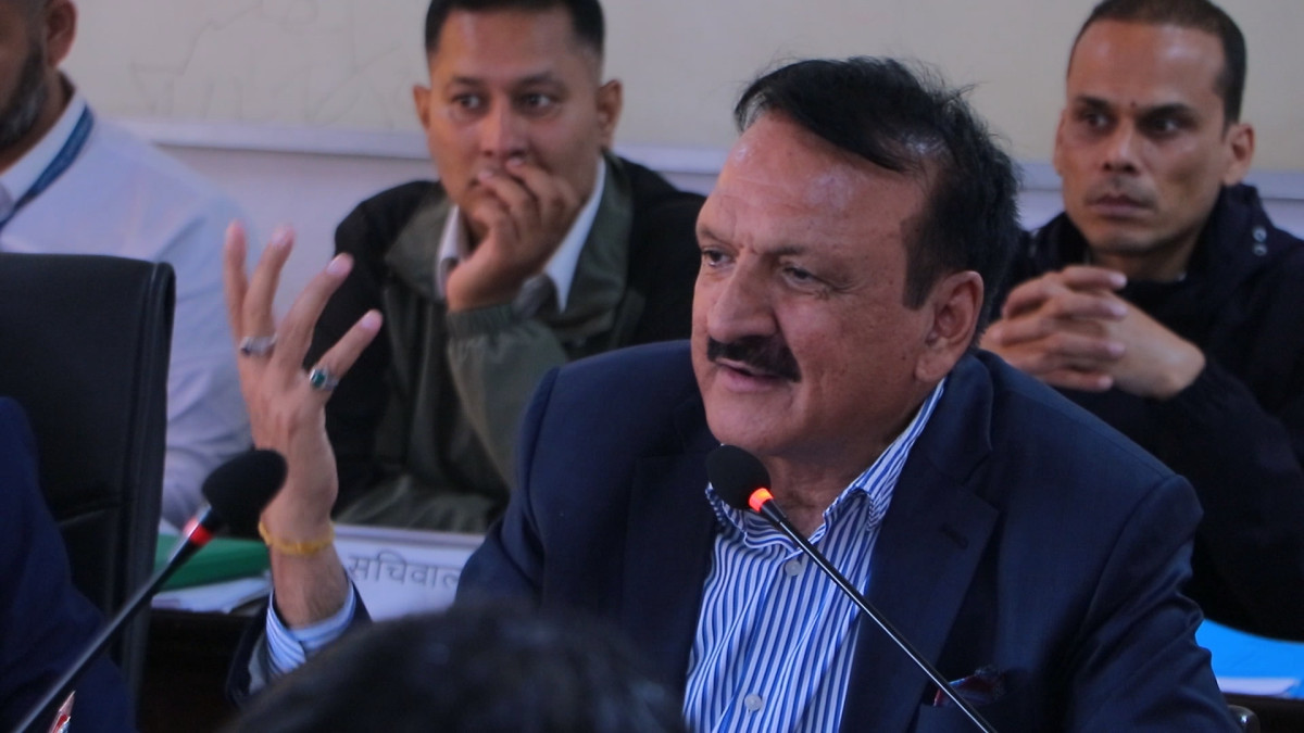 अब विदेशी नागरिकलाई पनि सरकारी नियुक्ति दिऊँ : महत