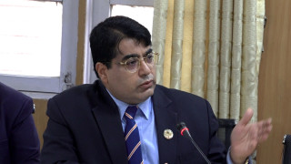 विमानस्थलमा यात्रुमाथि हुने अपमान बन्द गरौँ : सांसद ढकाल